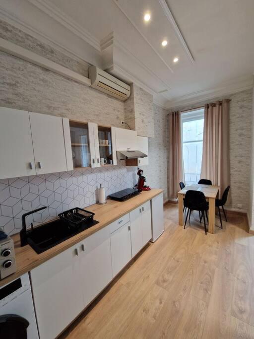 Appartement Au Coeur De La Ville Chalon-sur-Saône Exterior foto